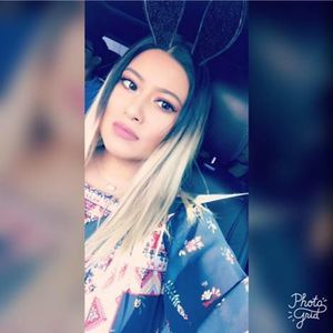 Meet your Posher, Bella